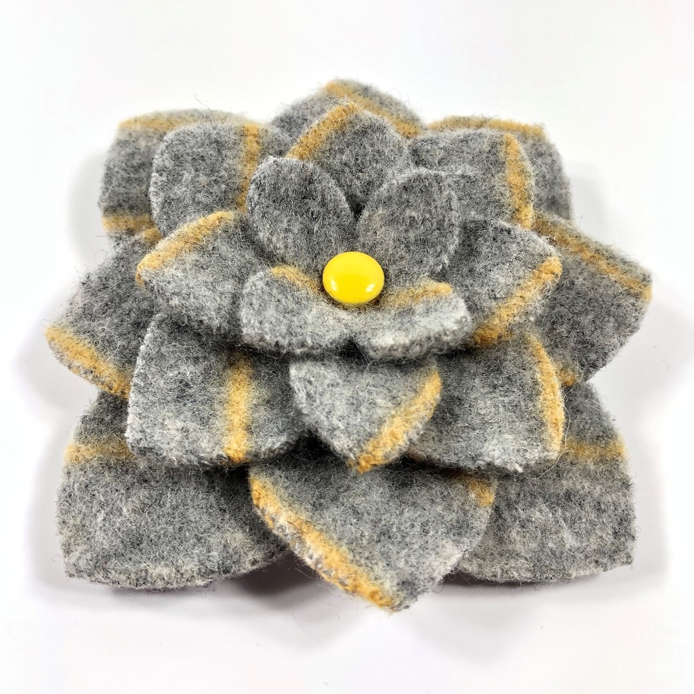 Sustainable Wool Flower Brooch in Gray and Yellow